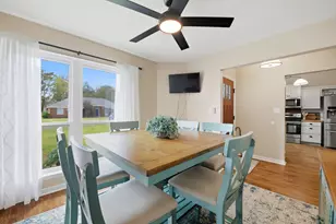 6910 Calle De Amigo, Navarre, FL 32566 - Photo 4