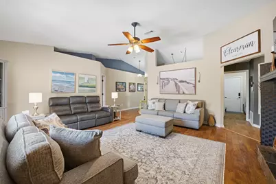 6910 Calle De Amigo, Navarre, FL 32566 - Photo 12