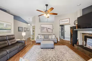 6910 Calle De Amigo, Navarre, FL 32566 - Photo 14