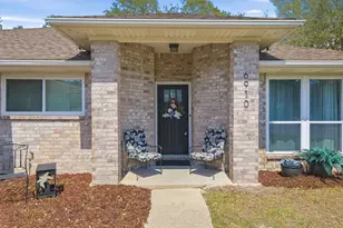 6910 Calle De Amigo, Navarre, FL 32566 - Photo 2