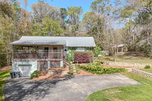 211 Lester Price Rd, Ponce de Leon, FL 32455 - Photo 1
