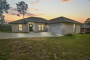 400 Scooter Cv, Crestview, FL 32539 - Photo 1
