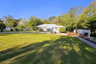 164 S 13th St, Defuniak Springs, FL 32435 - Photo 10