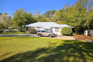 164 S 13th St, Defuniak Springs, FL 32435 - Photo 6