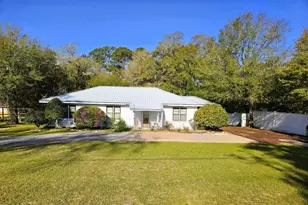 164 S 13th St, Defuniak Springs, FL 32435 - Photo 4