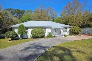 164 S 13th St, Defuniak Springs, FL 32435 - Photo 4
