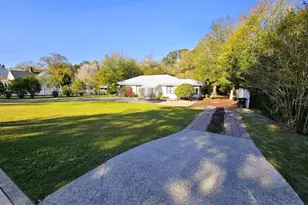 164 S 13th St, Defuniak Springs, FL 32435 - Photo 8