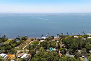 99-100 Soundside Dr, Gulf Breeze, FL 32563 - Photo 6