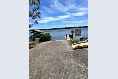000 Hickory Street, Navarre, FL 32566 - Photo 2