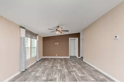 910 N Lloyd Street, Crestview, FL 32536 - Photo 10