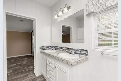 910 N Lloyd Street, Crestview, FL 32536 - Photo 16