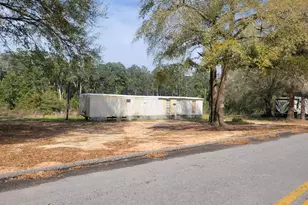 76 German Club Rd, Defuniak Springs, FL 32433 - Photo 2