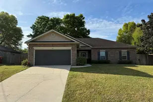 315 Egan Dr, Crestview, FL 32536 - Photo 1