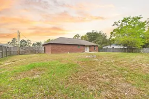 2776 Penn St, Navarre, FL 32566 - Photo 2
