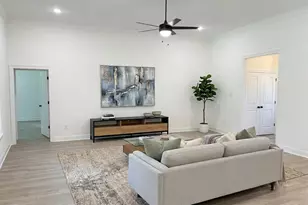 2732 Louis Cir, Crestview, FL 32536 - Photo 6