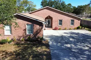 8600 Estrada St, Navarre, FL 32566 - Photo 2