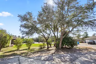 8600 Estrada St, Navarre, FL 32566 - Photo 12
