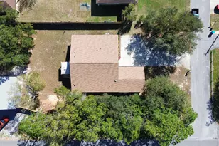 8600 Estrada St, Navarre, FL 32566 - Photo 14