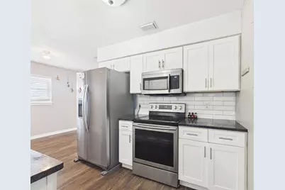 343 NW Hollywood Boulevard, Fort Walton Beach, FL 32548 - Photo 6