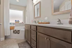 2036 Shannon Rd, Navarre, FL 32566 - Photo 26