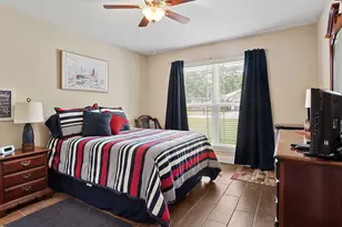 2036 Shannon Rd, Navarre, FL 32566 - Photo 16