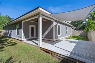 1786 Joybrook Rd, Navarre, FL 32566 - Photo 32