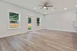 704 Ferguson Dr, Fort Walton Beach, FL 32547 - Photo 16