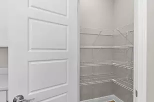 8421 Tippin Ave, Pensacola, FL 32514 - Photo 20