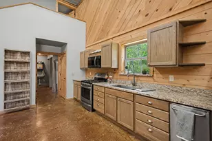 8109 Hwy 189, Baker, FL 32531 - Photo 16
