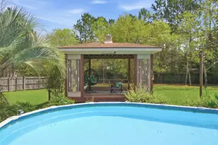 9643 Bone Bluff Dr, Navarre, FL 32566 - Photo 46
