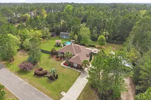 9643 Bone Bluff Dr, Navarre, FL 32566 - Photo 2