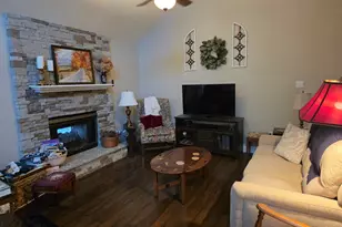 19 Lake Lorraine Cir, Shalimar, FL 32579 - Photo 12