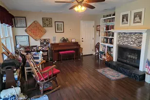 19 Lake Lorraine Cir, Shalimar, FL 32579 - Photo 10