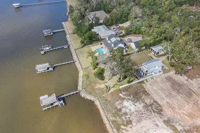 315 Red Barn Road, Freeport, FL 32439 - Photo 8