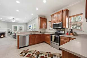 203 Beal Pkwy, Fort Walton Beach, FL 32548 - Photo 10