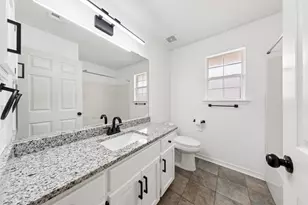 422 Pristine Water Ln, Mary Esther, FL 32569 - Photo 18