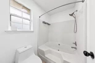 422 Pristine Water Ln, Mary Esther, FL 32569 - Photo 24