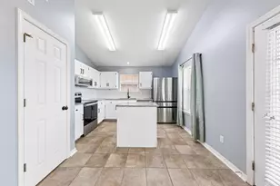 422 Pristine Water Ln, Mary Esther, FL 32569 - Photo 6