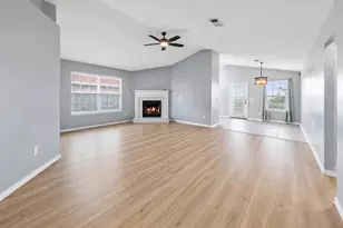 422 Pristine Water Ln, Mary Esther, FL 32569 - Photo 6