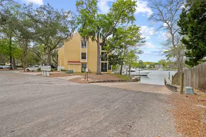 300 Yacht Club Drive #UNIT 18, Niceville, FL 32578 - Photo 44