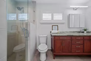 300 Yacht Club Dr, Niceville, FL 32578 - Photo 22