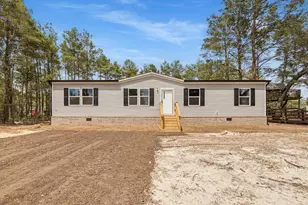 28 W White Rose St, Defuniak Springs, FL 32433 - Photo 2