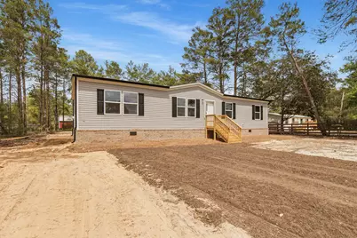 28 W White Rose Street, Defuniak Springs, FL 32433 - Photo 1
