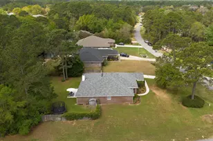2400 Crescent Rd, Navarre, FL 32566 - Photo 48