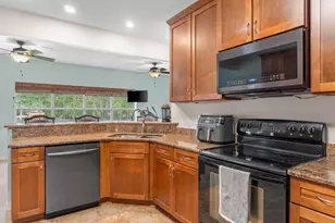 233 Galway Dr, Niceville, FL 32578 - Photo 16
