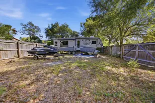 157 Country Club Rd, Shalimar, FL 32579 - Photo 56