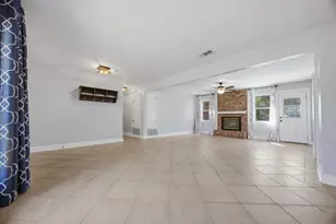 157 Country Club Rd, Shalimar, FL 32579 - Photo 8