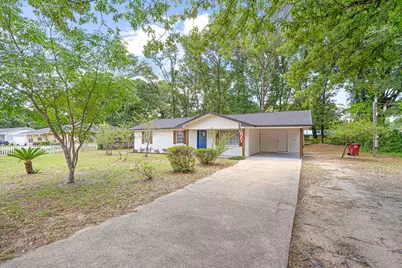 207 Oglesby Avenue, Crestview, FL 32536 - Photo 2