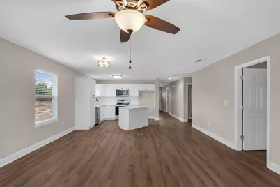 5438 Bayleaf Drive, Crestview, FL 32539 - Photo 8