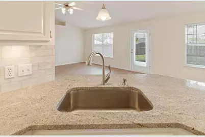 5104 Whitehurst Lane, Crestview, FL 32536 - Photo 8